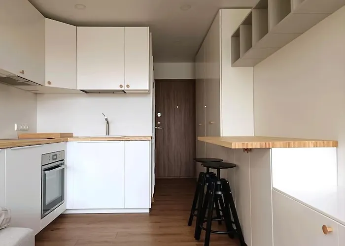 Stylish Studio In Central Ii *